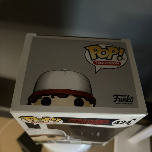 Dustin #424 Stranger Things Funko Pop like new