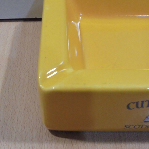 Cutty Sark Scots Whisky old promotional ceramic ashtray used
