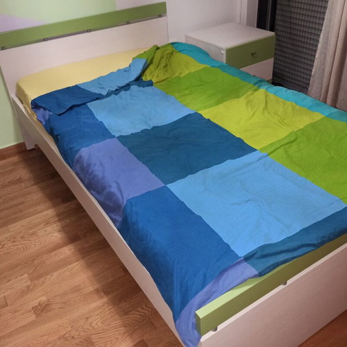 Neoset bookshelf bed and nightstand set like new, white-green