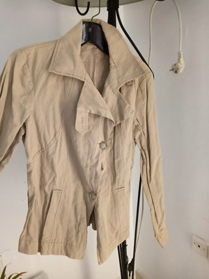 Women's jacket cotton beige like new, sizes small to large