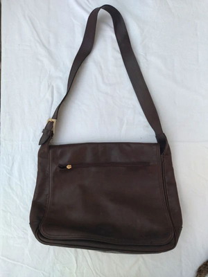 Leather brown shoulder bag like new