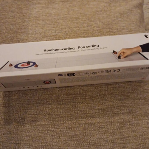Poo Curling Game like new, fun and entertaining