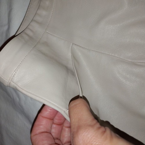 Leather midi skirt beige with pockets, size small, like new
