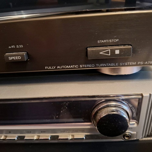 Universum DVD-DR 1030 home cinema 5.1 amplifier and Sony PS-A790 turntable used