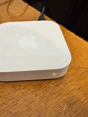 Apple AirPort Express 802.11n (2nd Generation) A1392 used