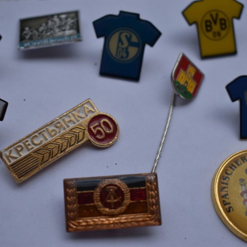 Sports pins used, pack of 43, former Eastern Bloc