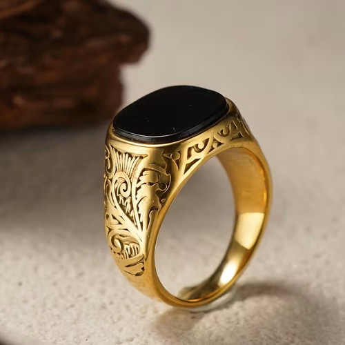 Men's classic stylish ring with black stone, new