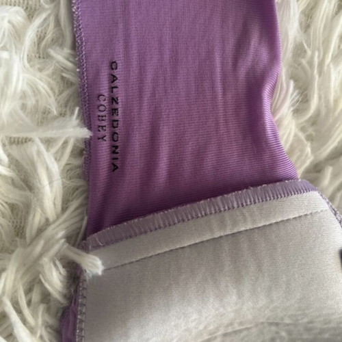 Calzedonia purple bikini top used, size S