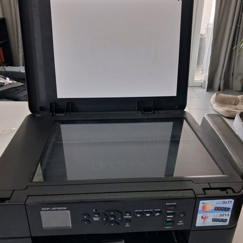 Brother DCP-J572DW Inkjet Printer Like New, Wireless 3-in-1