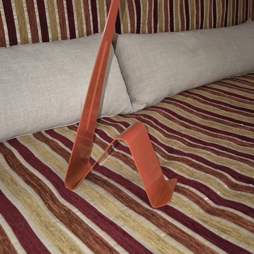 Mobile and headphone stand like new, red
