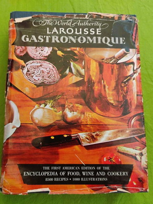 Larousse Gastronomique 1961 used, English edition