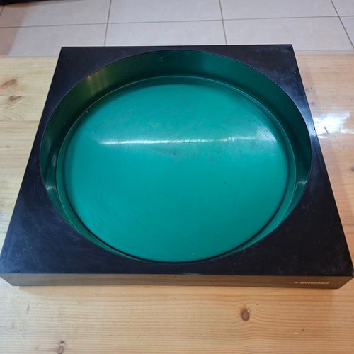 Heineken collectible ashtray and serving tray from 1990 like new