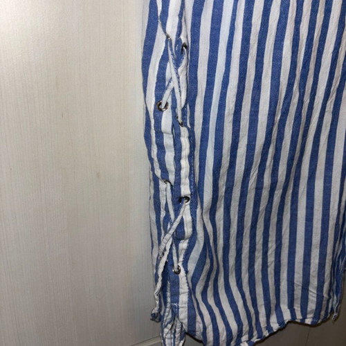 Zara shirt like new, size M, white and blue