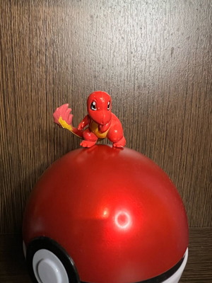 Charmander figure like new