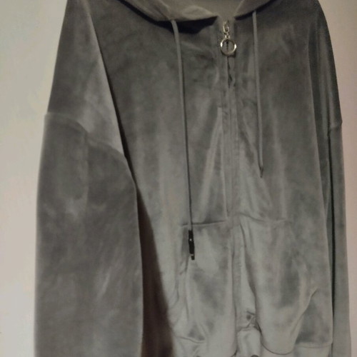 Velour jacket like new, gray, size M/L with pockets and hood