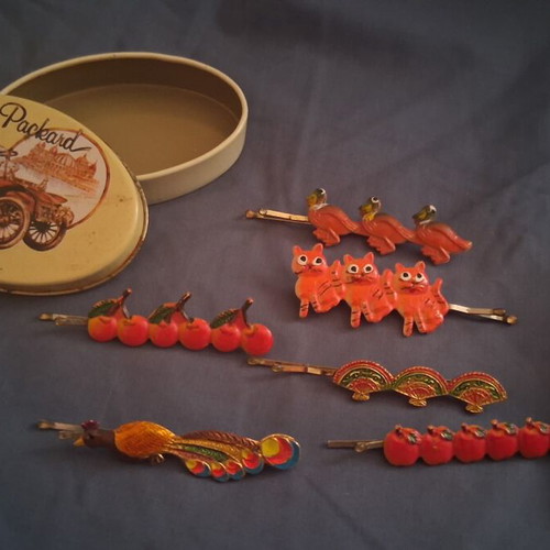 Vintage rare hair pins set of 6 in box, orange