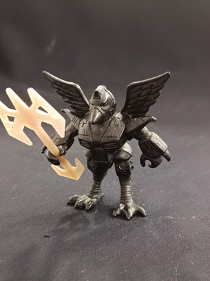 Τερατομαχος Battle Beast μεταχειρισμένο με το σωστό οπλακι