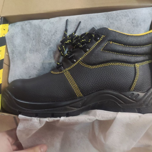 Duro waterproof boot S0 new with SRC protection certification