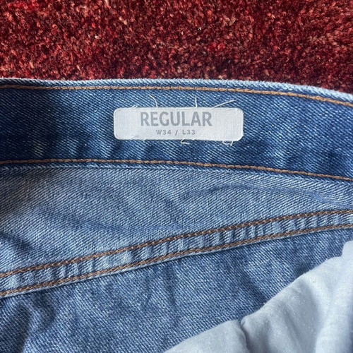 Regular blue jean like new, size L