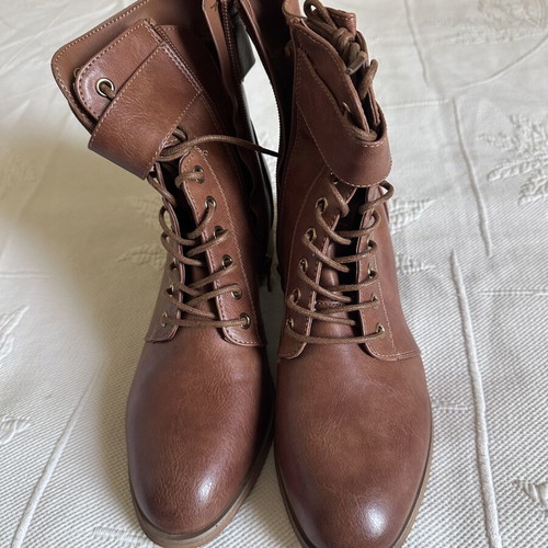 Women's brown ankle boots new with inner lining