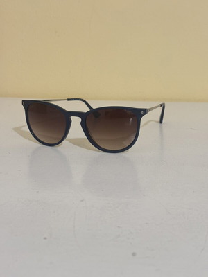 Vespa sunglasses like new, dark blue and silver frame with gradient lenses