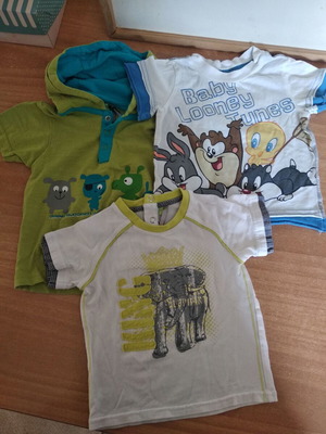 Short-sleeve t-shirts used, set of 3 for boy about 1 year old