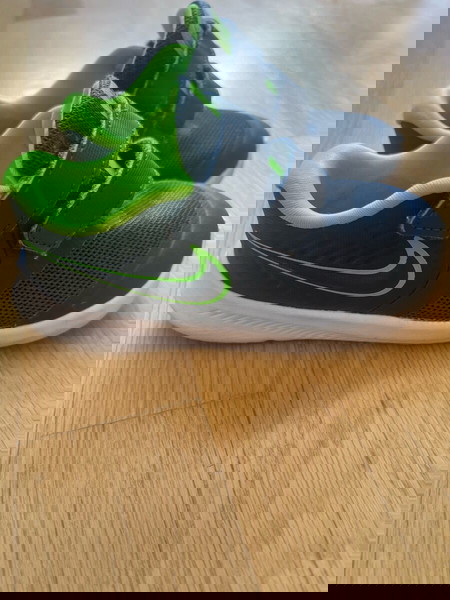 Nike sneakers grey and green , Size 25