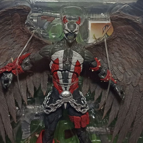 King Spawn 2023 figure with wings and demon minions, new