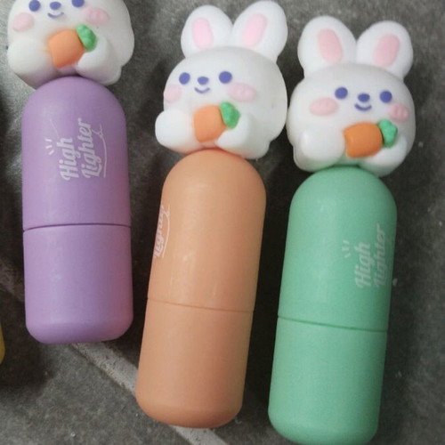 Highlighters new, assorted colors