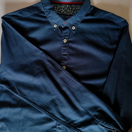 Zara men's shirt dark blue size M like new