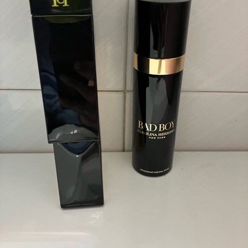 Bad Boy Carolina Herrera 100ml gift set like new
