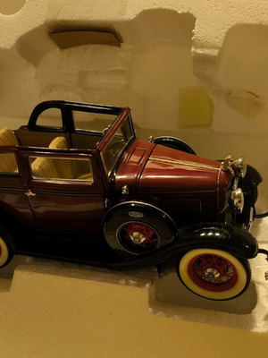 Franklin Mint Bonnie & Clydes 1932 Ford 1:24 new