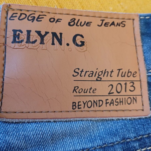 Men's denim jeans like new, size 31, blue, crinkled style