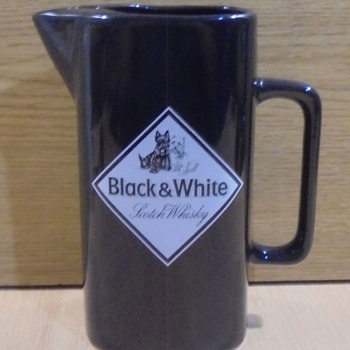 Black & White Scotch Whisky old promotional ceramic jug used