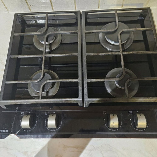 TEKA built-in gas hob used with minor crack