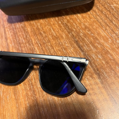 Persol PO3007-S 9000/58 Polarized Sunglasses like new, matte black