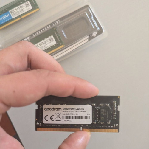 DDR4 laptop memory 8 GB 3200 MHz like new, pack of 3
