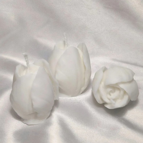 Tulip-shaped candle set of 3, new