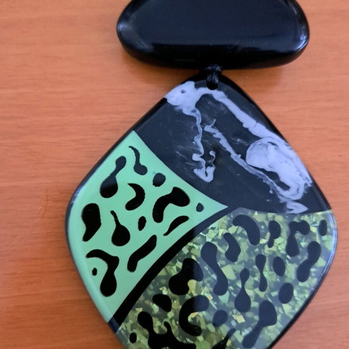 Handmade ethnic necklace new, black and green