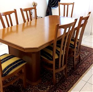 Τραπεζαρία (τραπέζι και 6 καρέκλες)