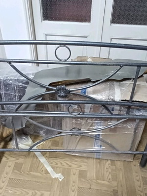 Metal bed used, one and a half size, dimensions 110/200