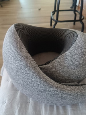 Travel neck pillow with removable washable cover