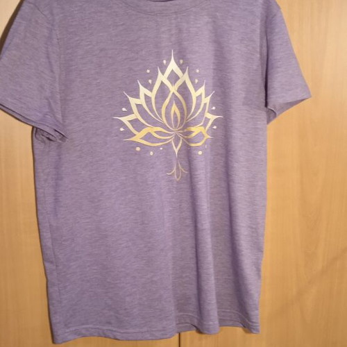 Summer T-shirt used, size M, purple