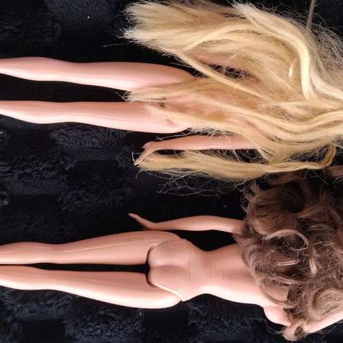 Barbie Mattel dolls like new, set of 2