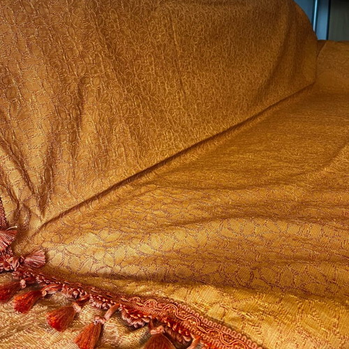 Sofa throws like new, set with two covers and two pillowcases