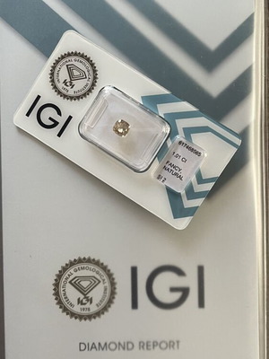 Natural Fancy Yellow 1.01ct Cushion Diamond SI2 Certified IGI
