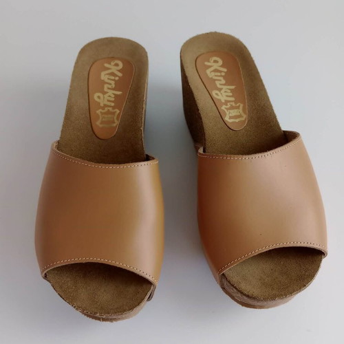 Women's leather platform sandals size 38, like new, cork sole