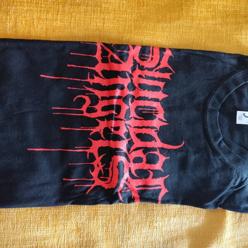 Suicidal Angels T-shirt size Medium used in very good condition