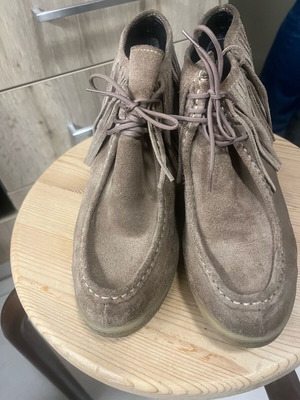 Castor boots like new, beige with fringes, size 39