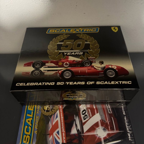 Σετ συλλεκτικά αυτοκίνητα Scalextric Ferrari 375 F1 και 248 F1 καινούργιο